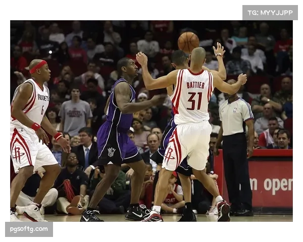 伤病潮下的指挥艺术 多位教练调整轮换应对主力缺阵